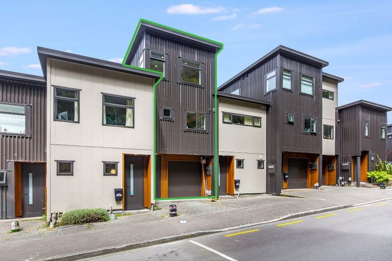 Photo of property in 159 Grant Road, Thorndon, Wellington, 6011