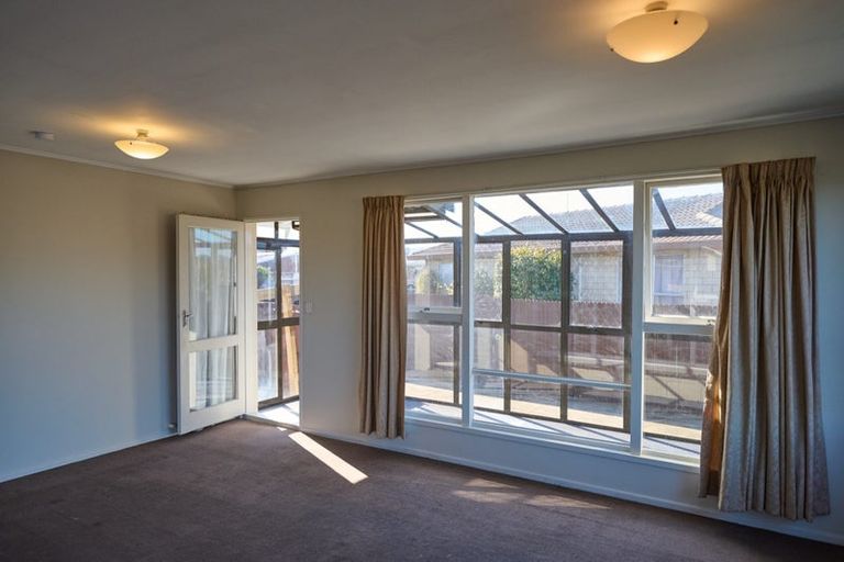 Photo of property in 1/29 Kuaka Crescent, Bromley, Christchurch, 8062