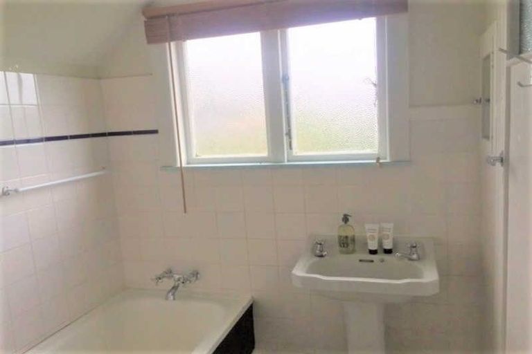 Photo of property in 4 Menzies Street, Sumner, Christchurch, 8081