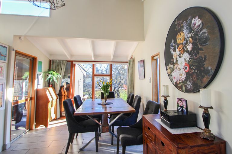 Photo of property in 27 Essex Street, Weston, Oamaru, 9401