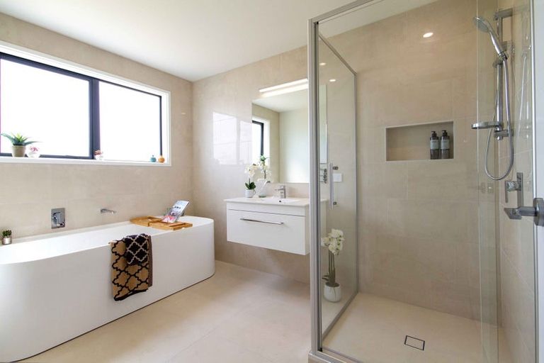 Photo of property in 39b Knightsbridge Drive, Forrest Hill, Auckland, 0620