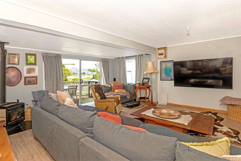 Photo of property in 4 Hinekura Road, Tolaga Bay, 4077