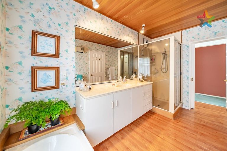 Photo of property in 2/945 High Street, Avalon, Lower Hutt, 5011