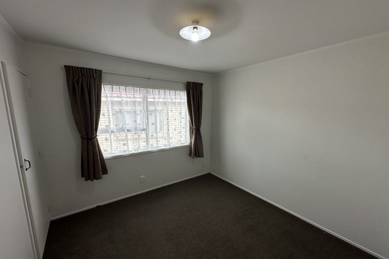 Photo of property in 406 Bucklands Beach Road, Bucklands Beach, Auckland, 2012