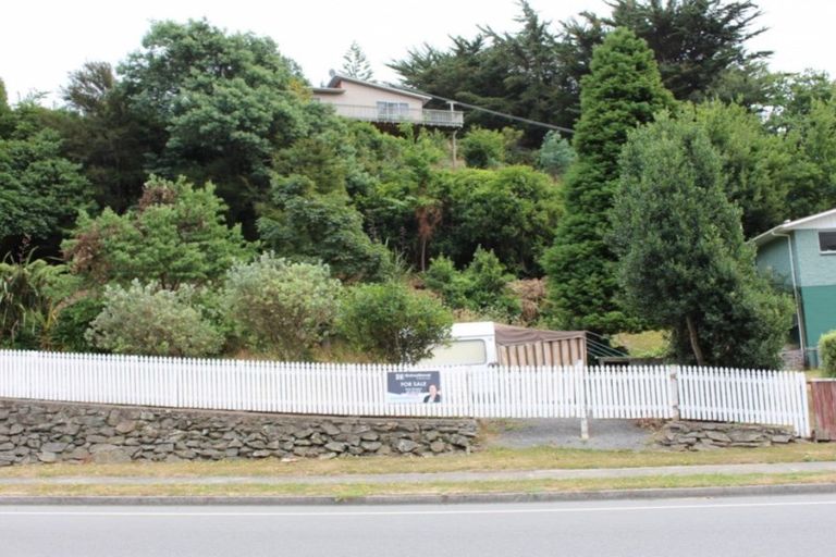 Photo of property in 37a Wairau Road, Picton, 7220