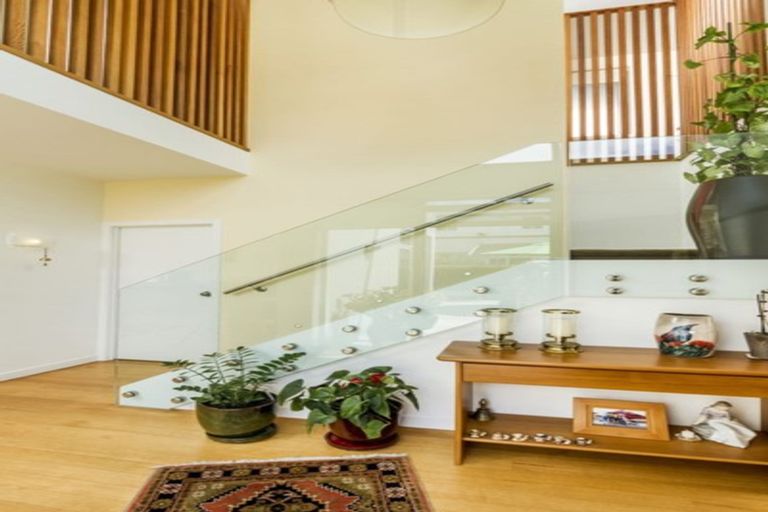 Photo of property in 8 Sylvan Park Avenue, Milford, Auckland, 0620