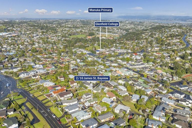 Photo of property in 2/16 James Street, Bayview, Auckland, 0629