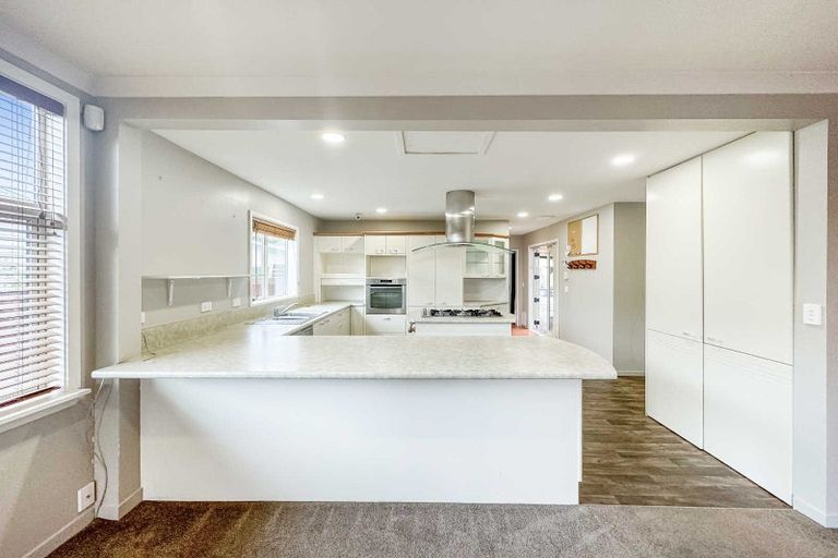 Photo of property in 16 Mackenzie Avenue, Woolston, Christchurch, 8023