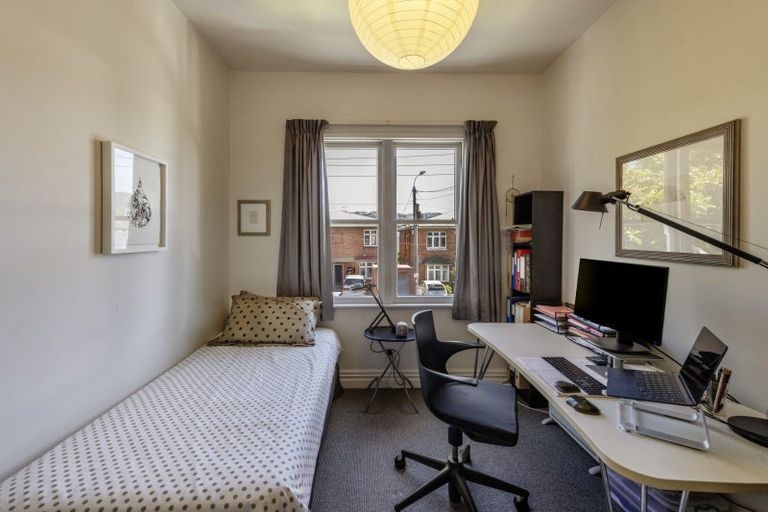 Photo of property in 57 Brougham Street, Mount Victoria, Wellington, 6011