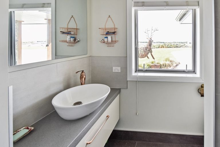 Photo of property in 48 Woodley Avenue, Twizel, 7999