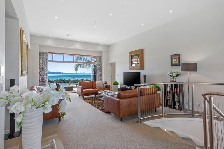 Photo of property in 8 Kawai Rise, Te Atatu Peninsula, Auckland, 0610
