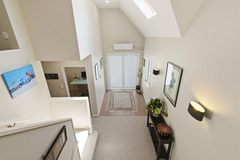 Photo of property in 25a Punjab Street, Khandallah, Wellington, 6035