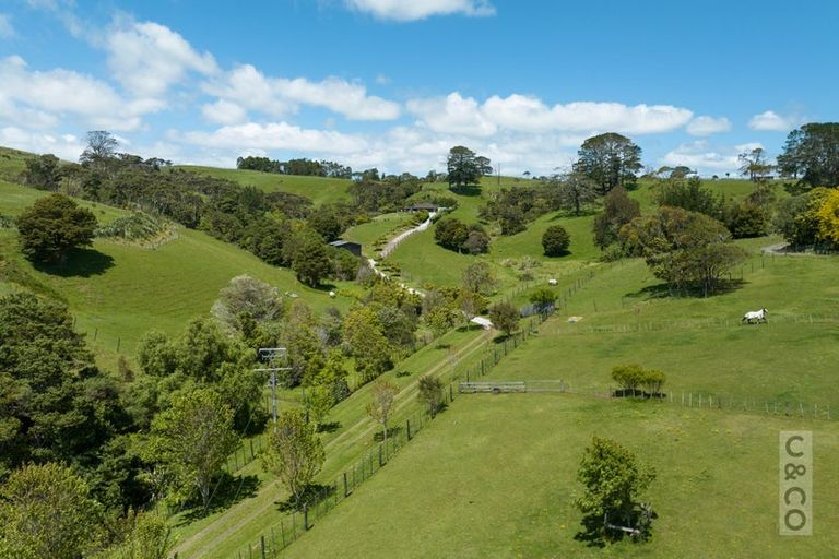 Photo of property in 25 School Road, Waimauku, 0881
