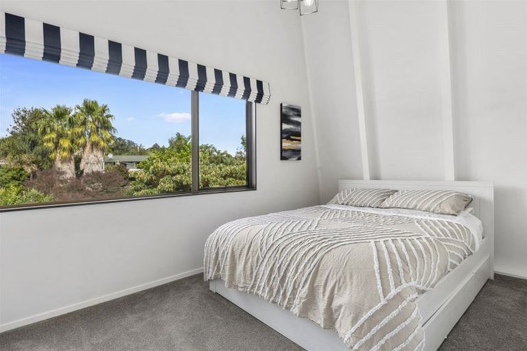 Photo of property in 77 Resolution Road, Welcome Bay, Tauranga, 3112