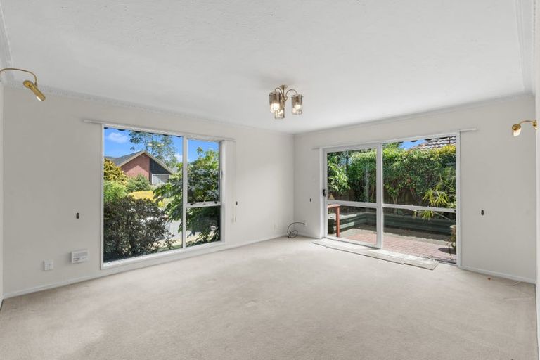 Photo of property in 1/5 Cottesmore Close, Burnside, Christchurch, 8053