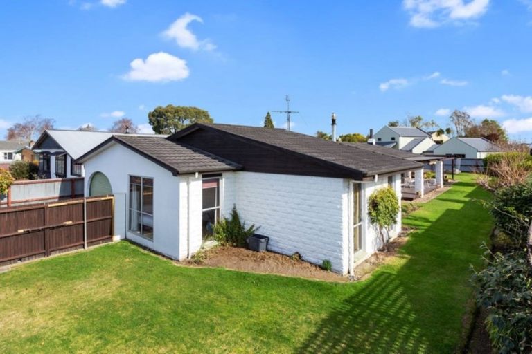Photo of property in 67 Bush Street, Rangiora, 7400