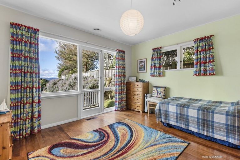 Photo of property in 19 Lochiel Road, Khandallah, Wellington, 6035