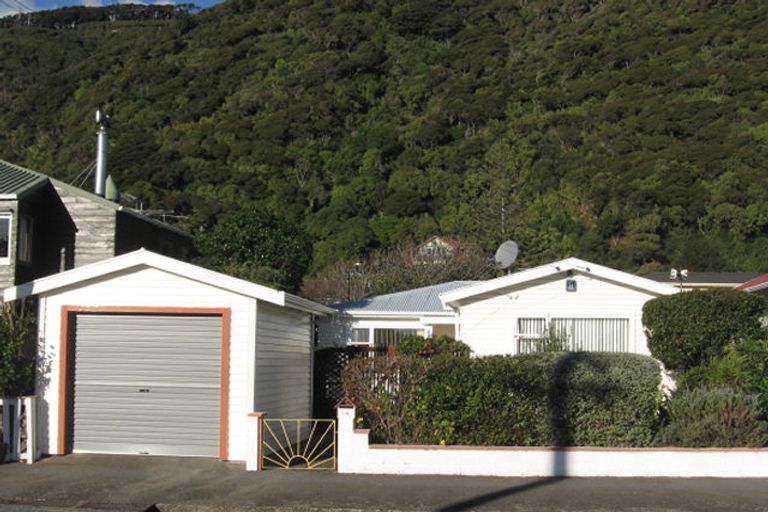 Photo of property in 59 Oroua Street, Eastbourne, Lower Hutt, 5013