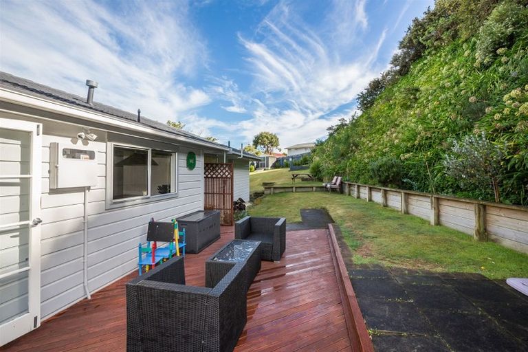 Photo of property in 3 Spey Place, Papakowhai, Porirua, 5024