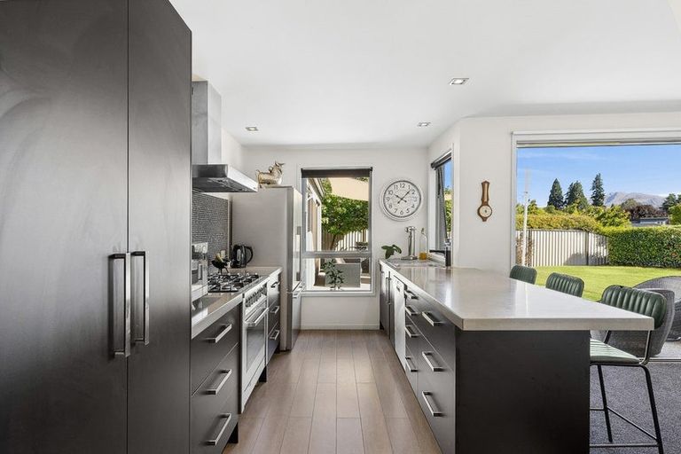 Photo of property in 24 Old Station Avenue, Wanaka, 9305