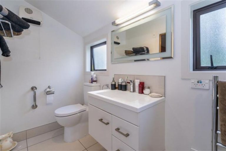 Photo of property in 36 Estuary Crescent, Fairfield, Dunedin, 9018