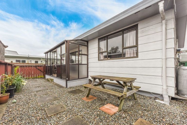 Photo of property in 2/5 Roto Street, Tahunanui, Nelson, 7011