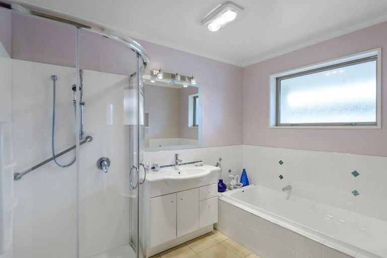 Photo of property in 14 Felicitas Grove, Aidanfield, Christchurch, 8025