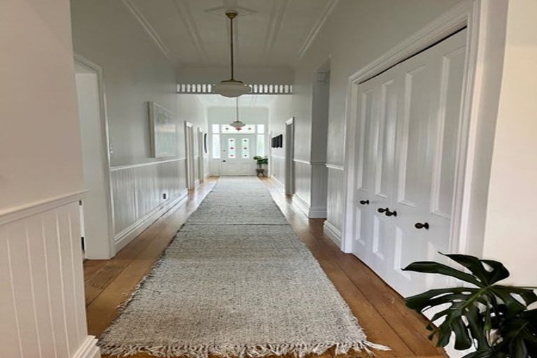 Photo of property in 69 Church Street, Devonport, Auckland, 0624