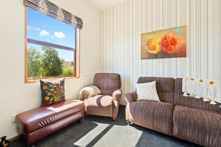 Photo of property in 71 Govan Road, Galloway, Alexandra, 9393