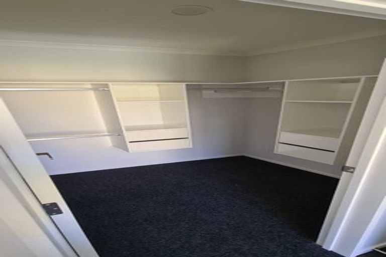 Photo of property in 15 Arahi Place, Rototuna North, Hamilton, 3210