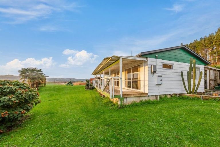 Photo of property in 242 Kellyville Road, Mercer, 2474