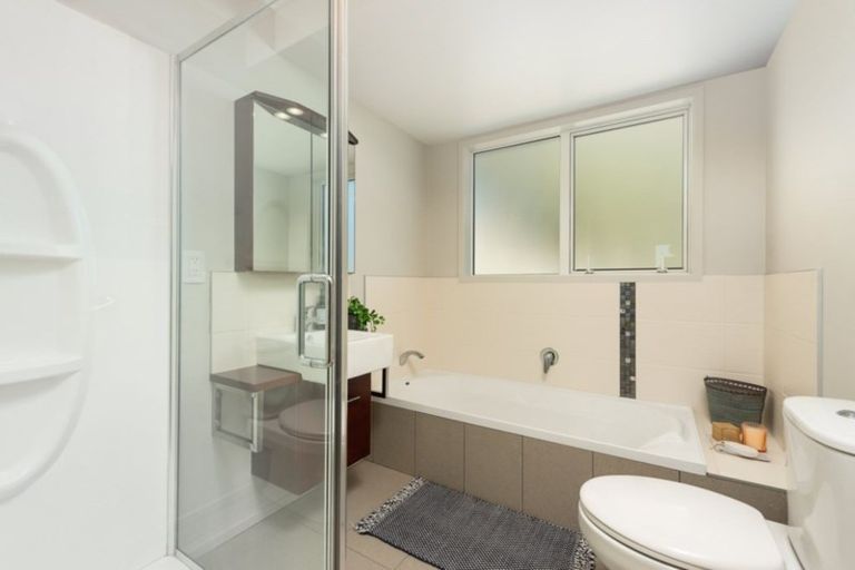 Photo of property in 5 Carex Close, Pyes Pa, Tauranga, 3112