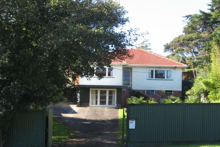 Photo of property in 67 Kaurilands Road, Titirangi, Auckland, 0604