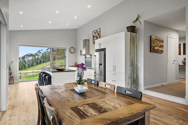 Photo of property in 175 Alpine Road, Kaukapakapa, 0873