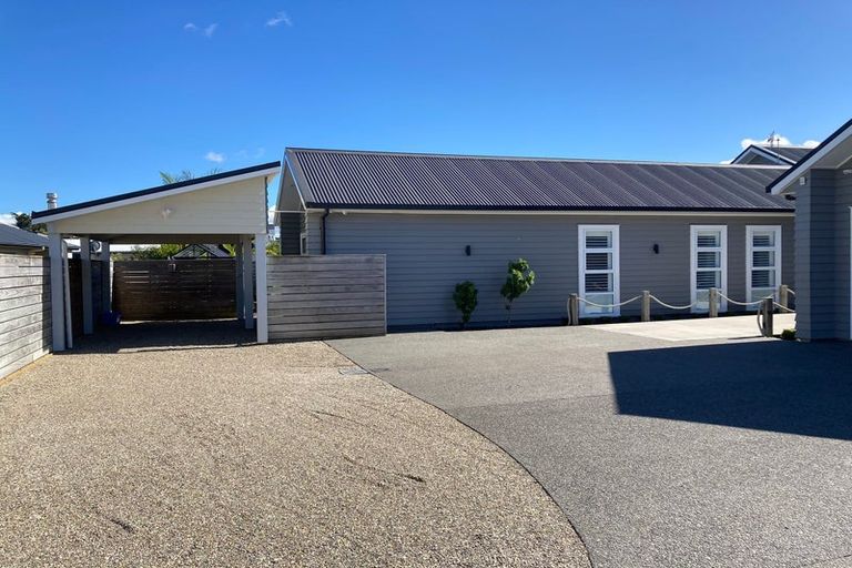 Photo of property in 13 Waitemata Drive, One Tree Point, 0118