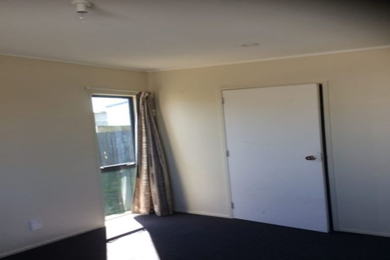 Photo of property in 49 Trimdon Street, Randwick Park, Auckland, 2105