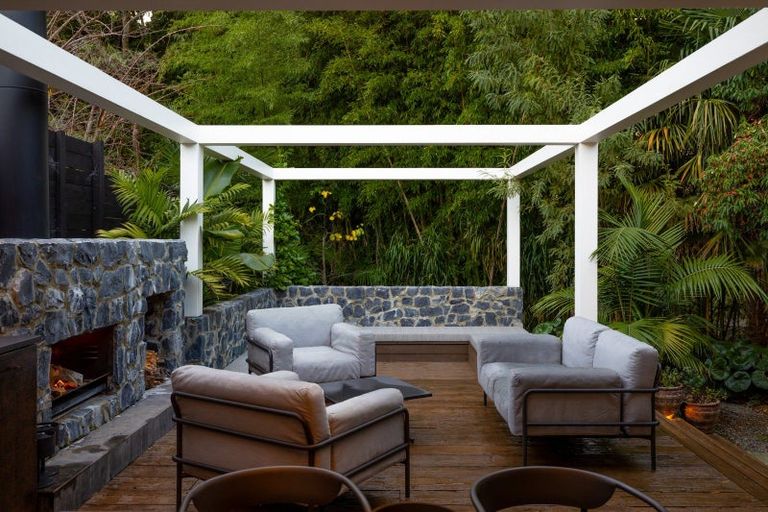 Photo of property in 96 Tasman Street, Nelson, 7010