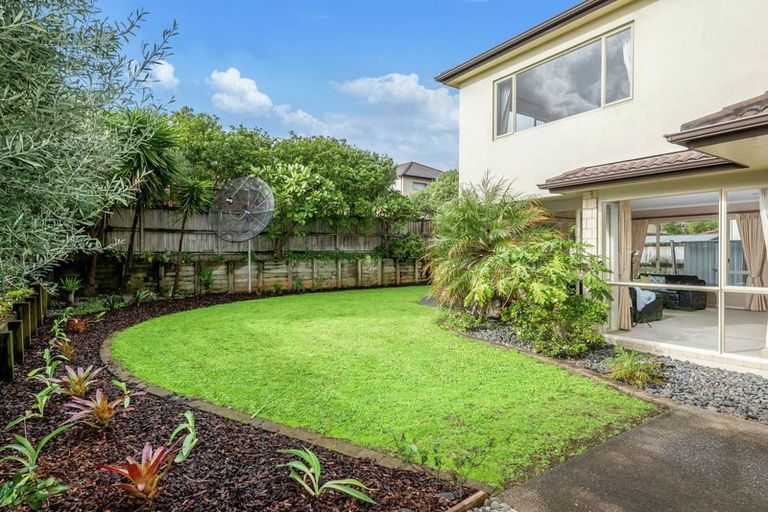 Photo of property in 100 Middlefield Drive, Flat Bush, Auckland, 2016