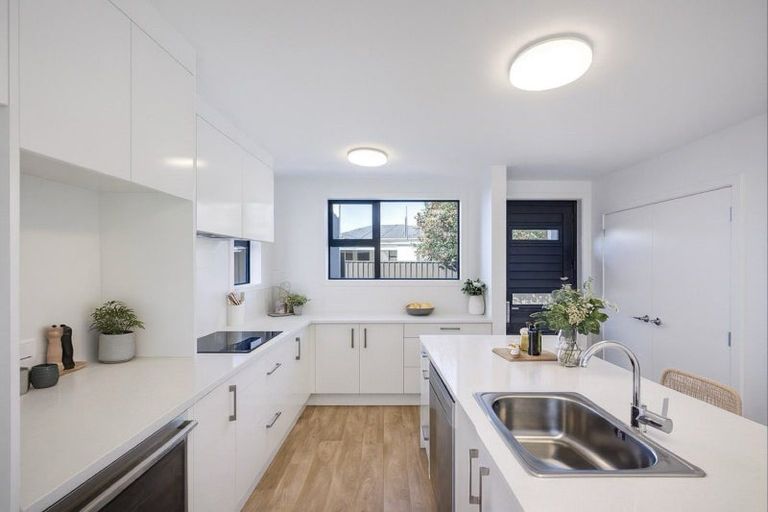 Photo of property in 1204a Norfolk Crescent, Mayfair, Hastings, 4122