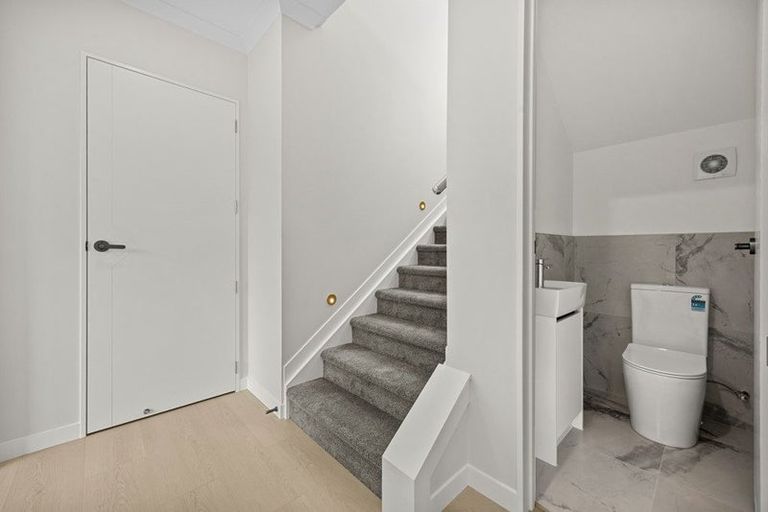 Photo of property in 17 Bremner Ridge Street, Flat Bush, Auckland, 2019