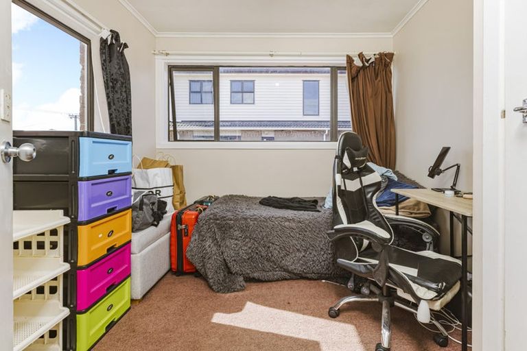 Photo of property in 1/62 Cambridge Terrace, Papatoetoe, Auckland, 2025