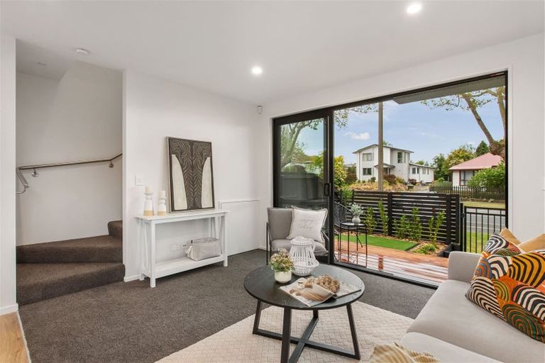 Photo of property in 2/58 Linwood Avenue, Linwood, Christchurch, 8011