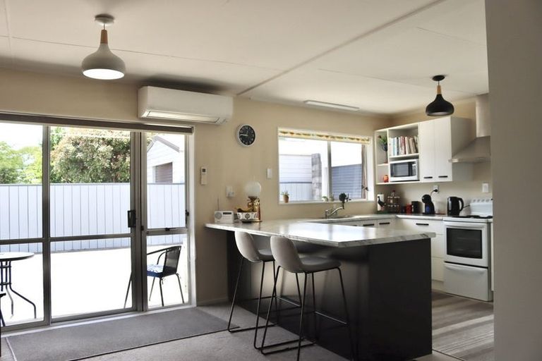 Photo of property in 4/4 Princes Street, Levin, 5510