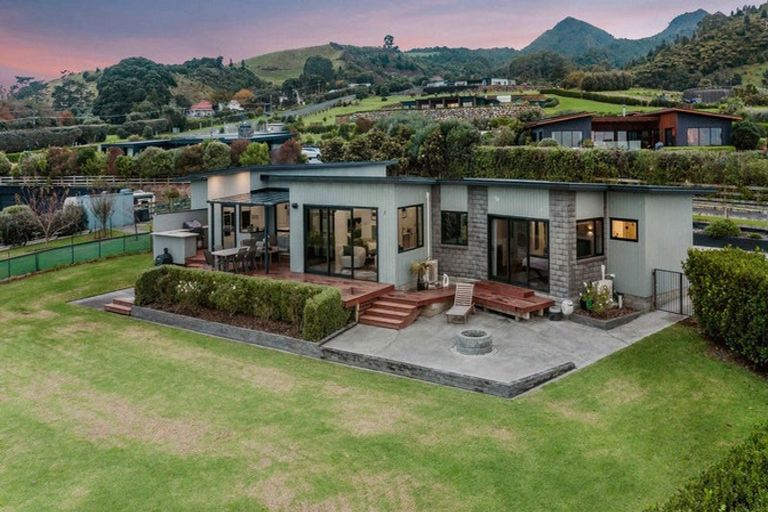 Photo of property in 1 Ekuarangi Place, Kaitake, New Plymouth, 4374