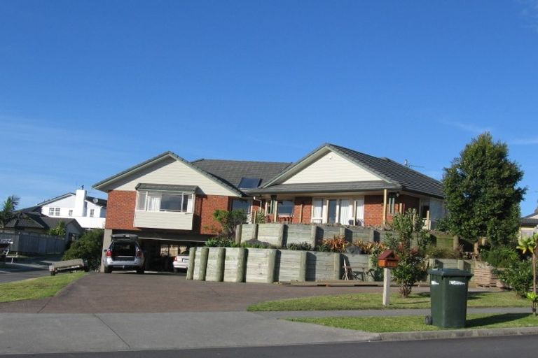 Photo of property in 11 Araminta Place, Beachlands, Auckland, 2018