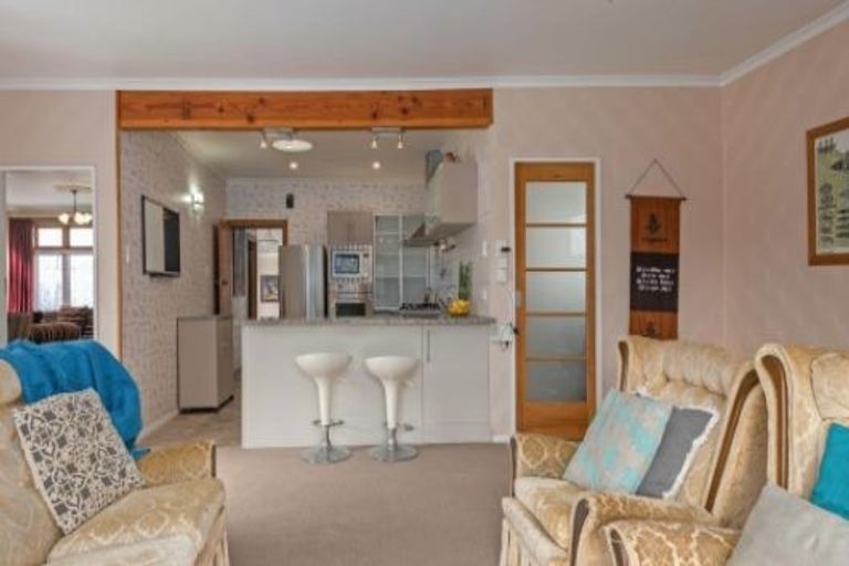 Photo of property in 10 Jensen Street, Hokowhitu, Palmerston North, 4410