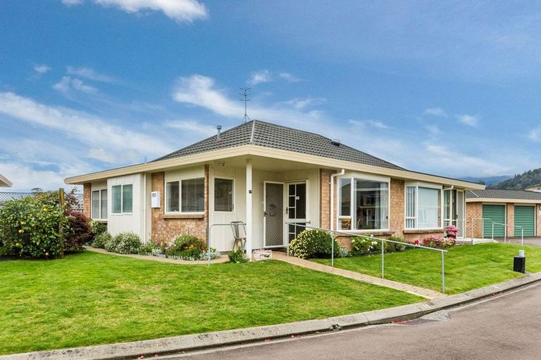 Photo of property in Kowhai Court, 17/17 John Street, Trentham, Upper Hutt, 5018