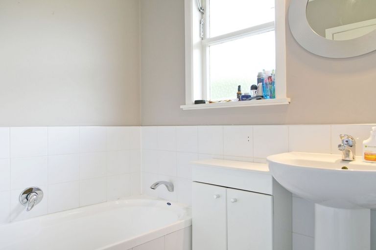 Photo of property in 59 Te Hatepe Avenue, Taupo, 3330