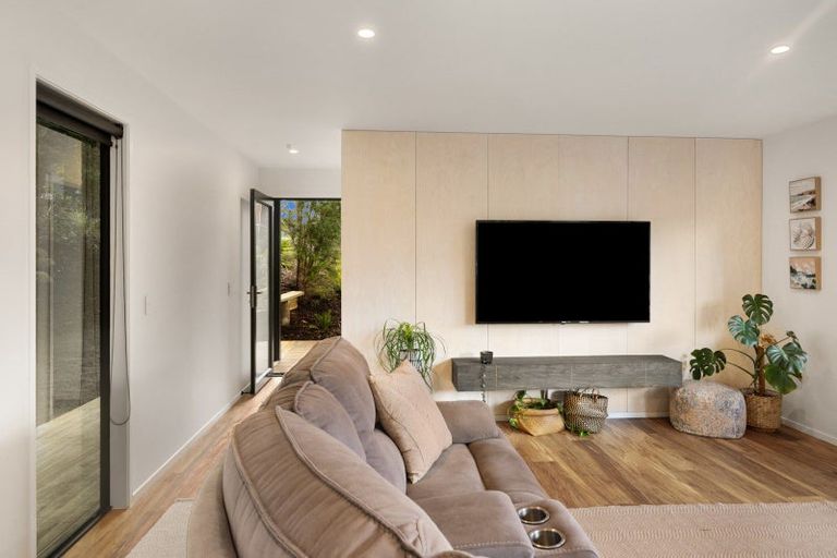 Photo of property in 8 Island View Close, Paihia, 0200