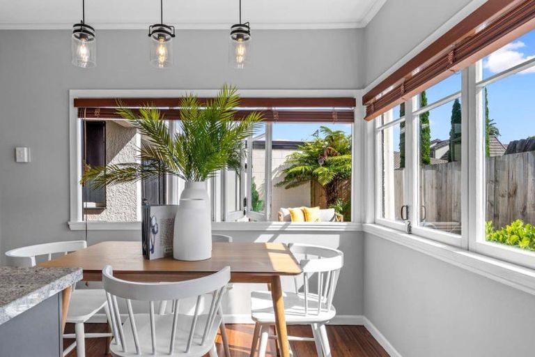 Photo of property in 521a Devonport Road, Tauranga South, Tauranga, 3112